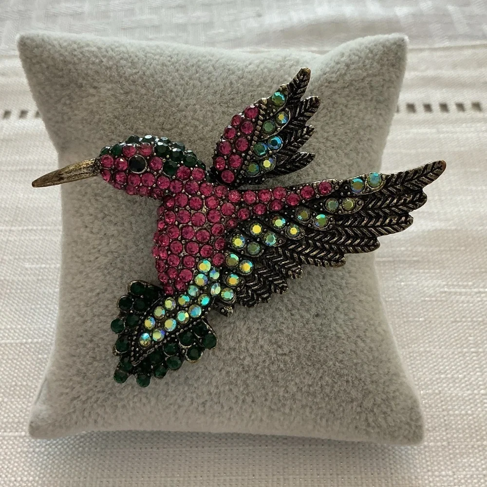 Hummingbird Rhinestone Antique Gold Brooch